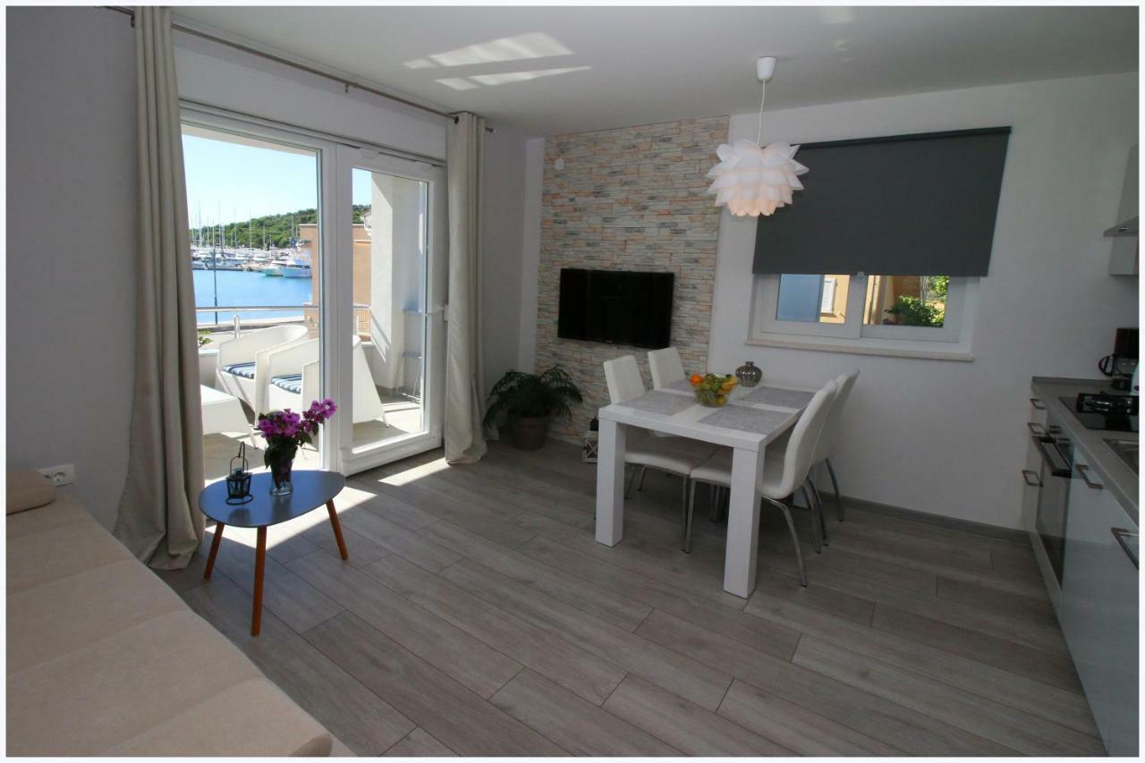 Apartments Silver Beauty Rogoznica  Zewnętrze zdjęcie