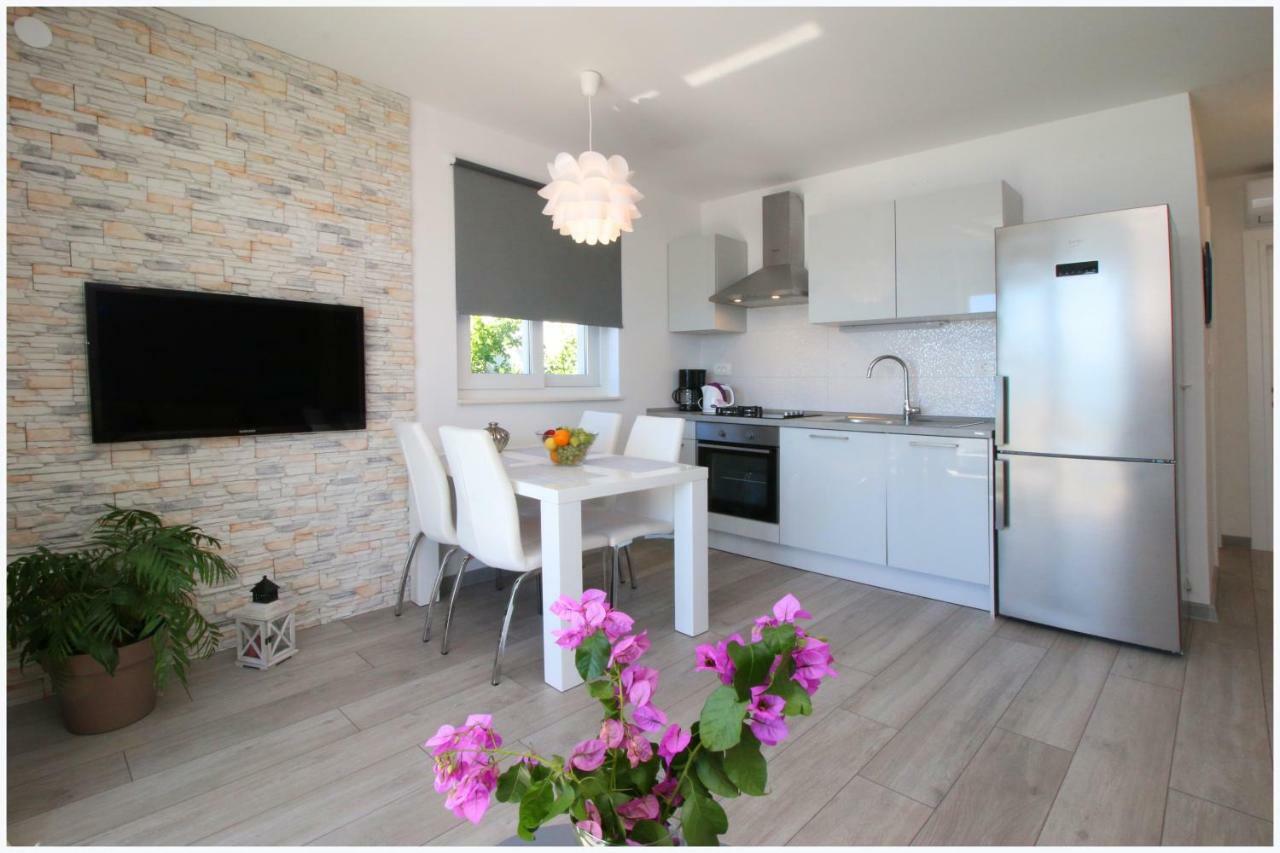 Apartments Silver Beauty Rogoznica  Zewnętrze zdjęcie